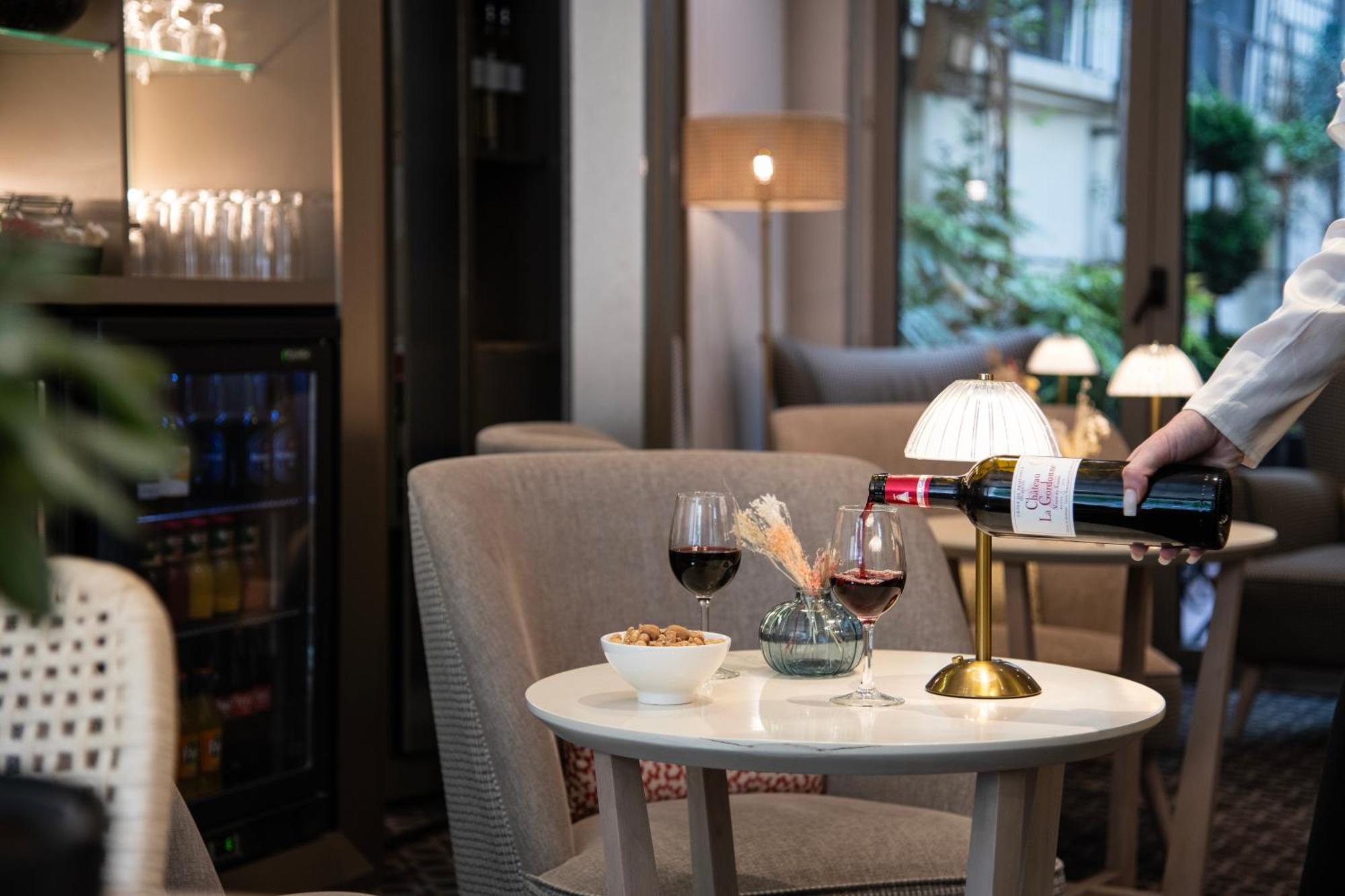 Mercure Paris Montparnasse Raspail Exterior foto
